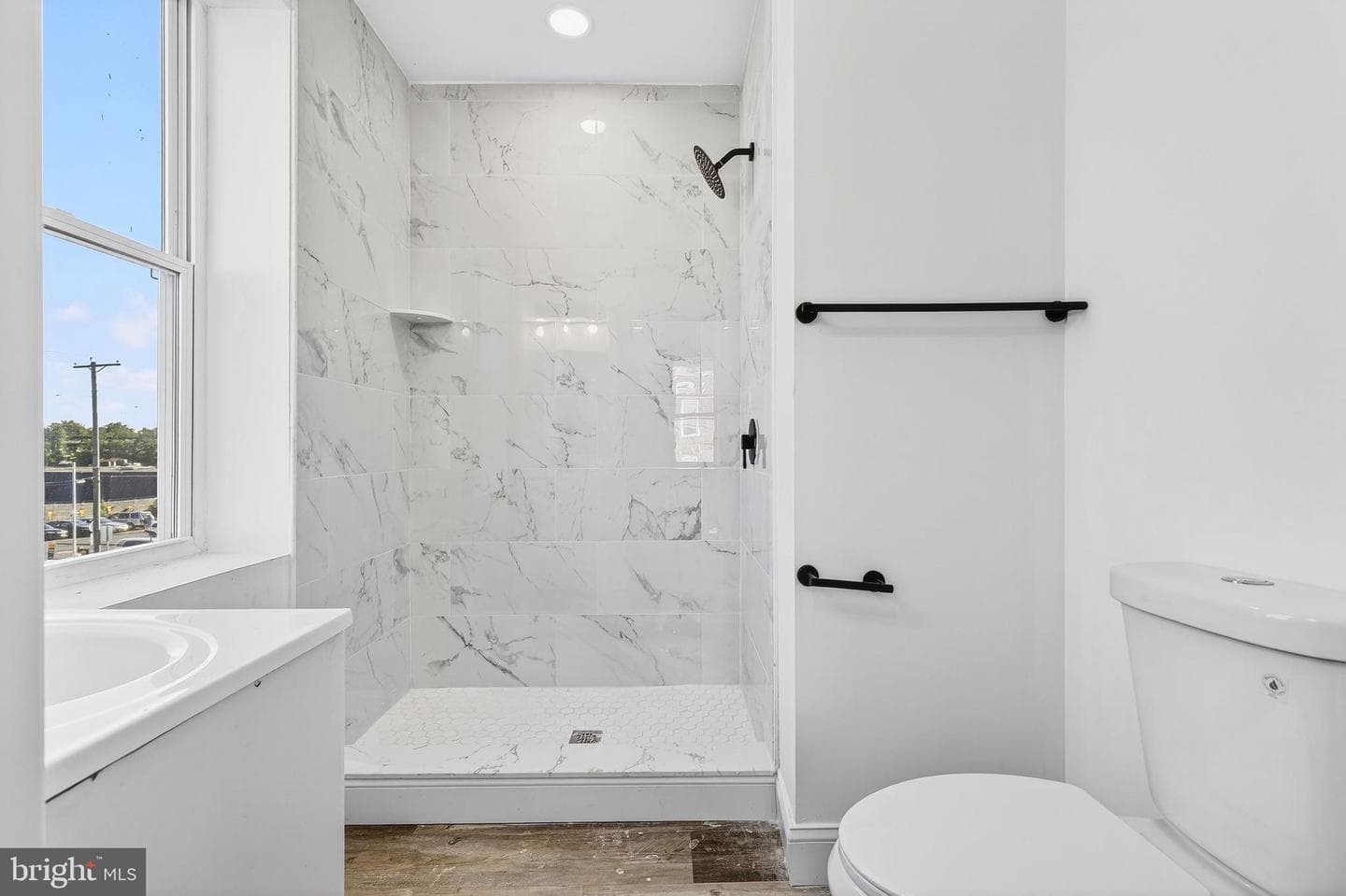 2500 W Franklin Street photo 18