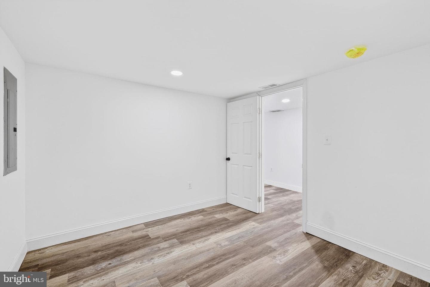 2500 W Franklin Street photo 35