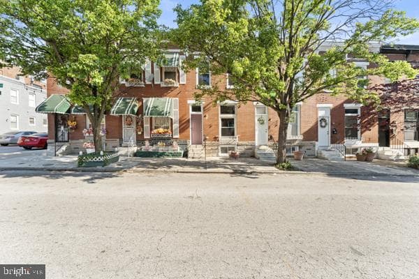 2528 Ashland Avenue photo 1