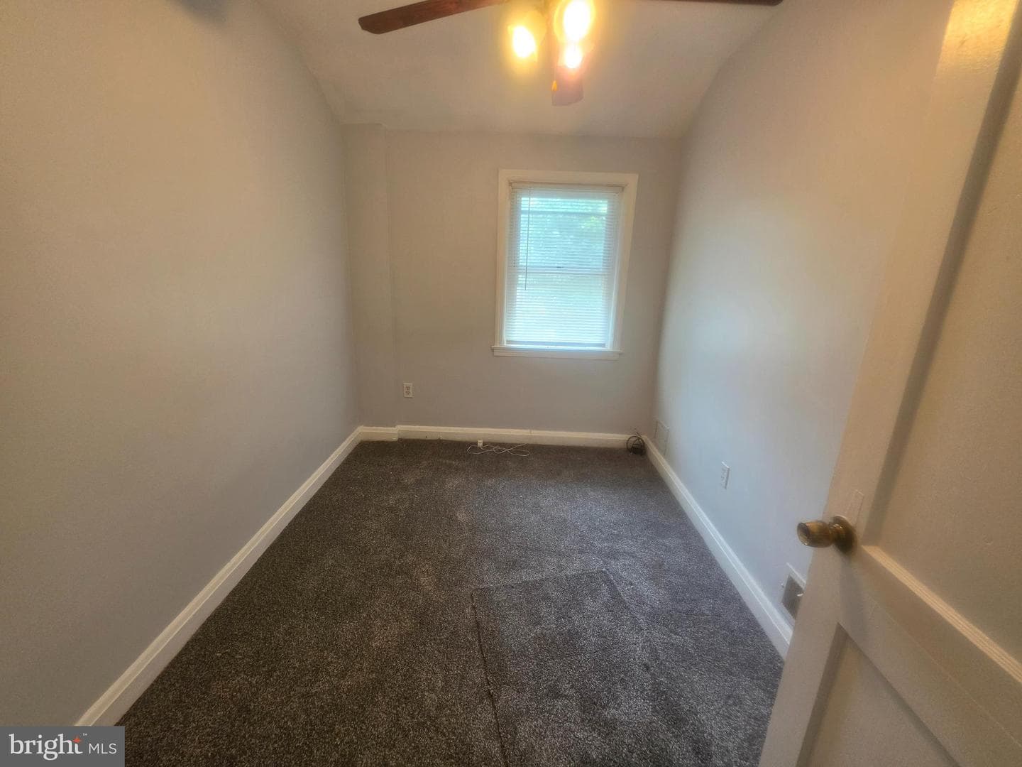 1235 Limit Avenue photo 15