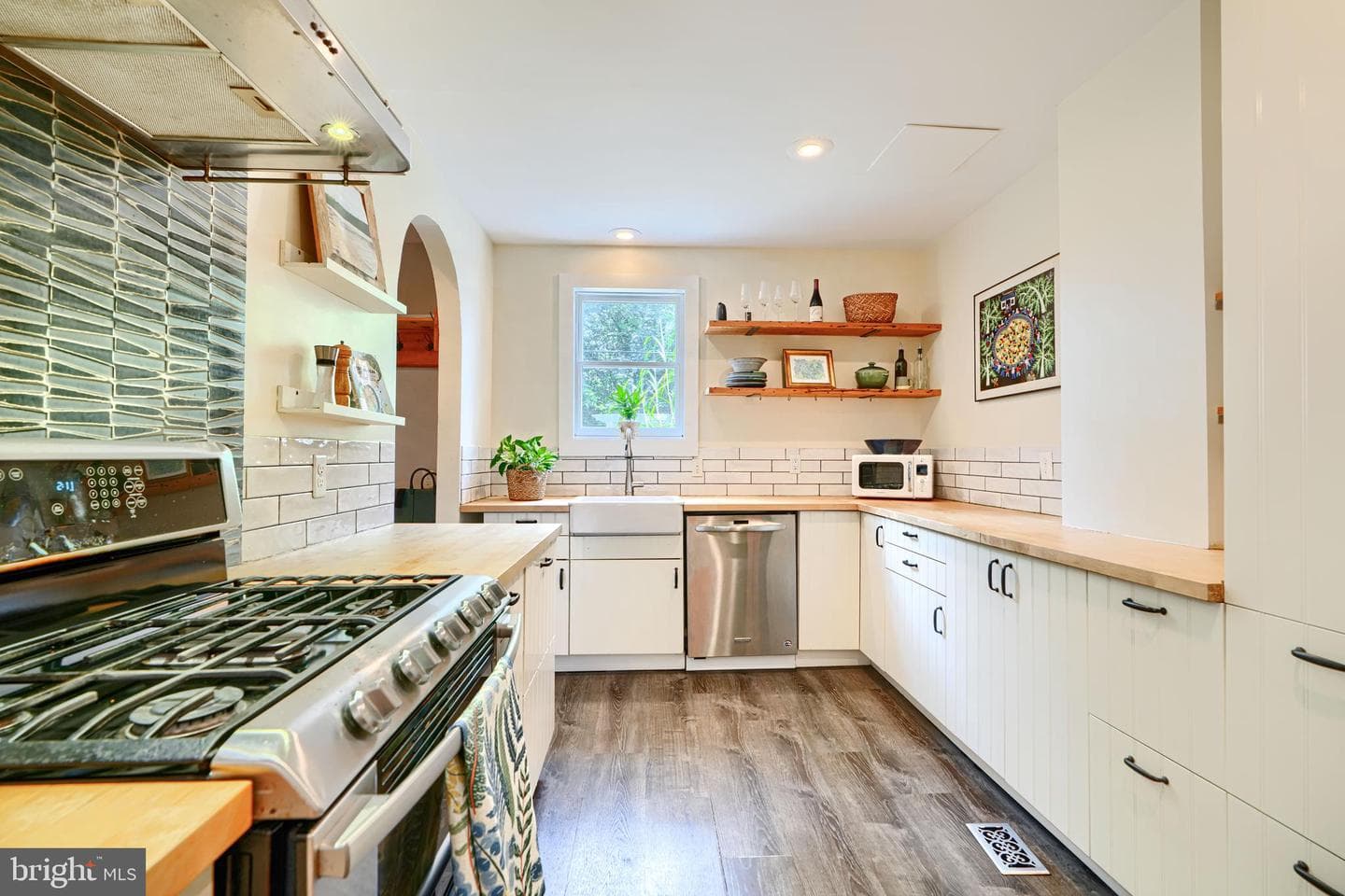1330 Morling Avenue W photo 18