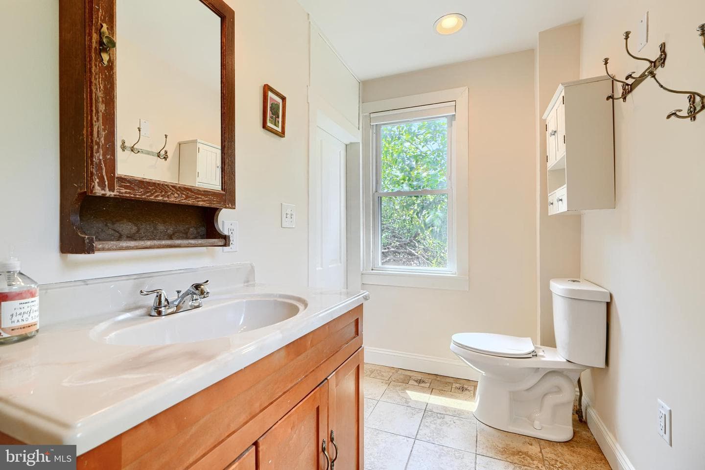 1330 Morling Avenue W photo 40