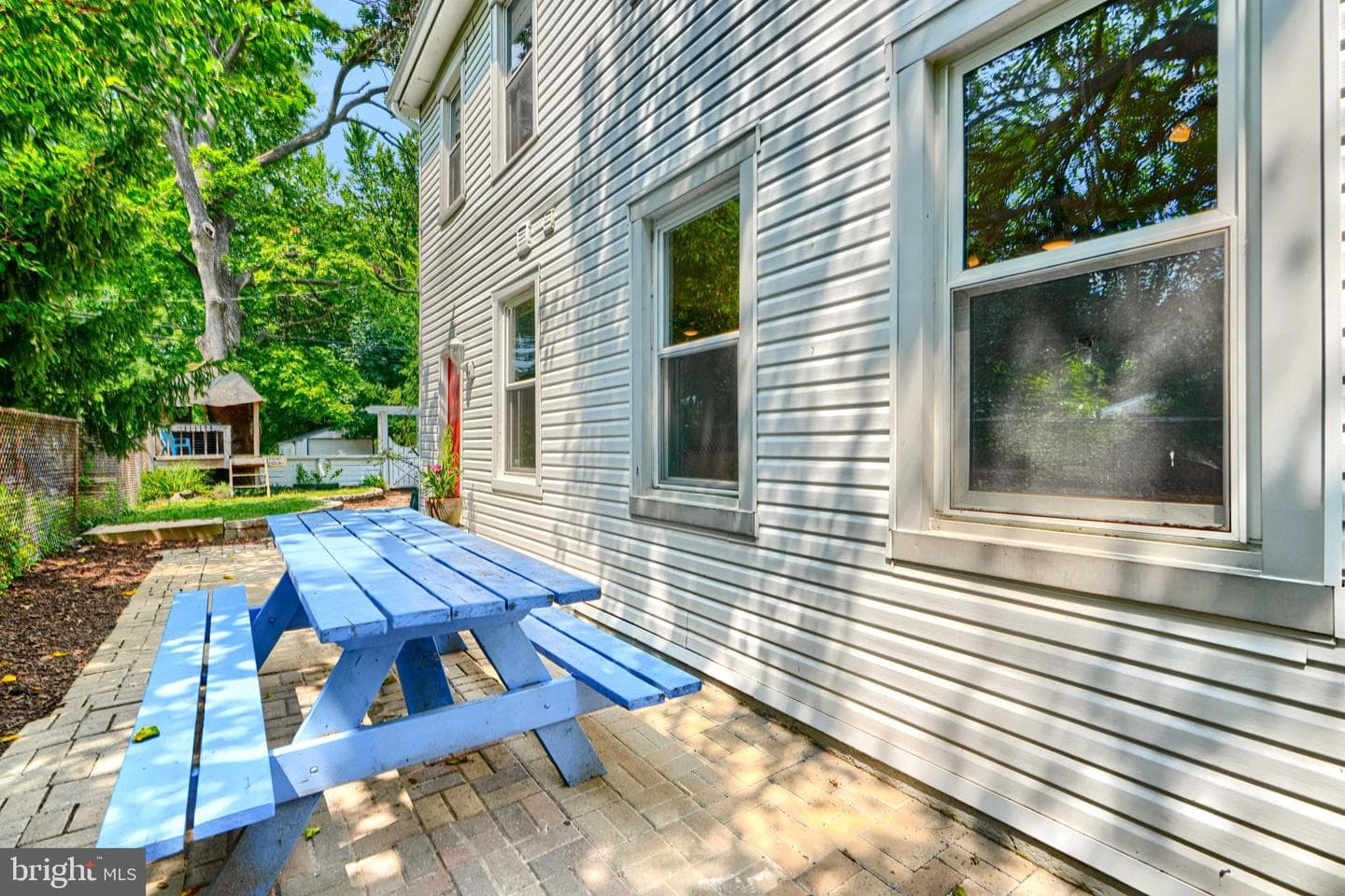 1330 Morling Avenue W photo 50