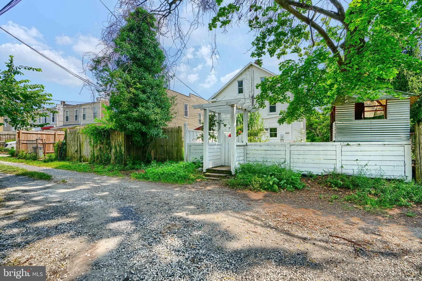 1330 Morling Avenue W photo 58