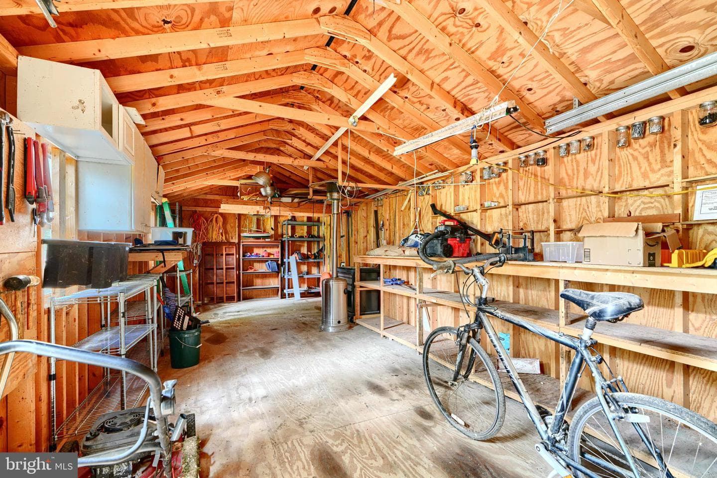 1330 Morling Avenue W photo 60