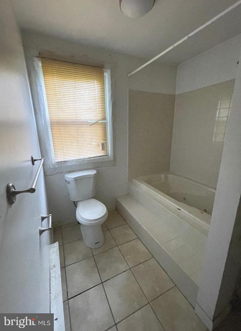 4110 N Rogers Avenue photo 12