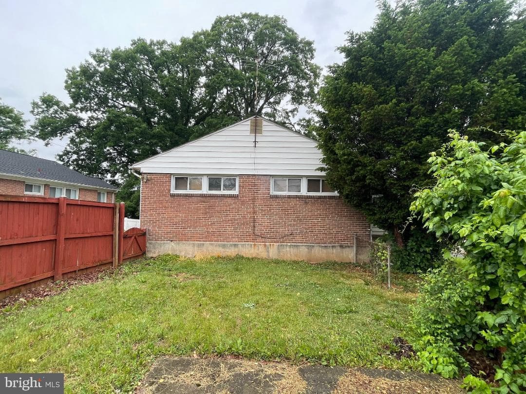 4110 N Rogers Avenue photo 29