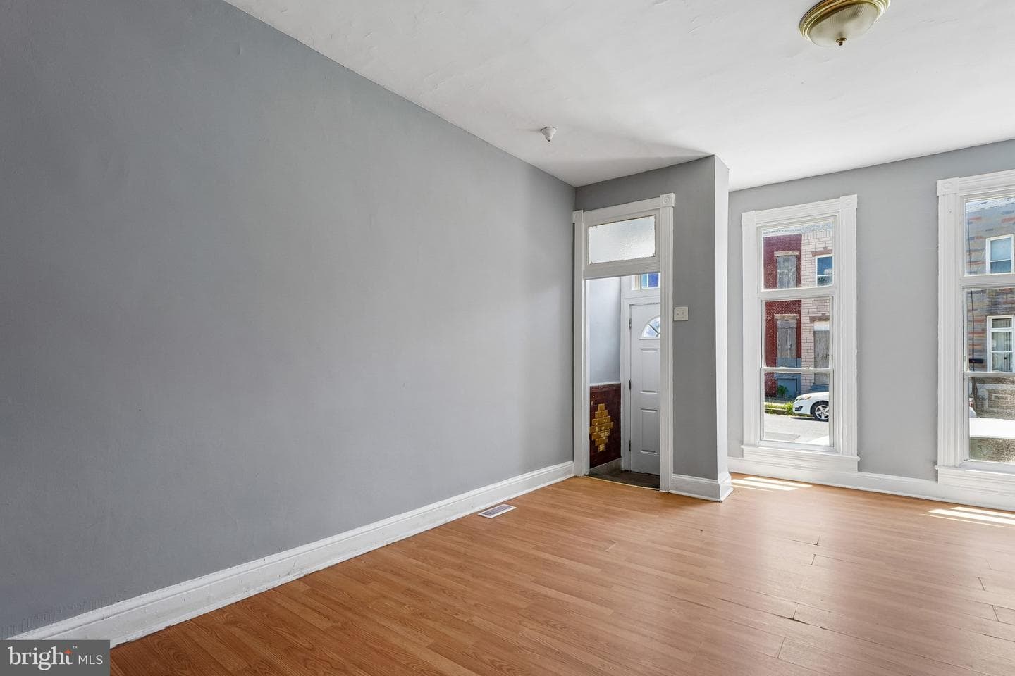 2304 E Lafayette Avenue photo 8