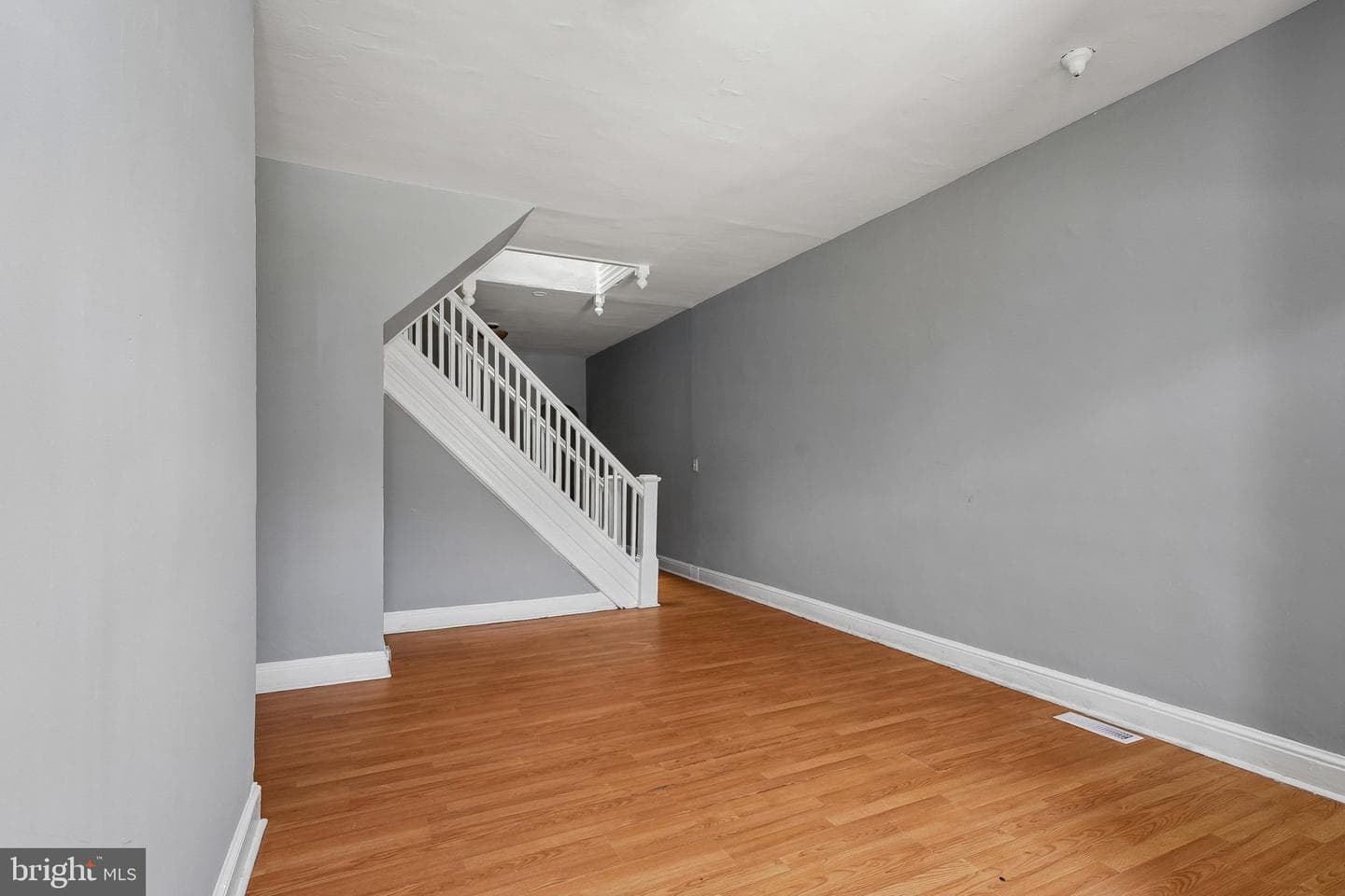 2304 E Lafayette Avenue photo 9
