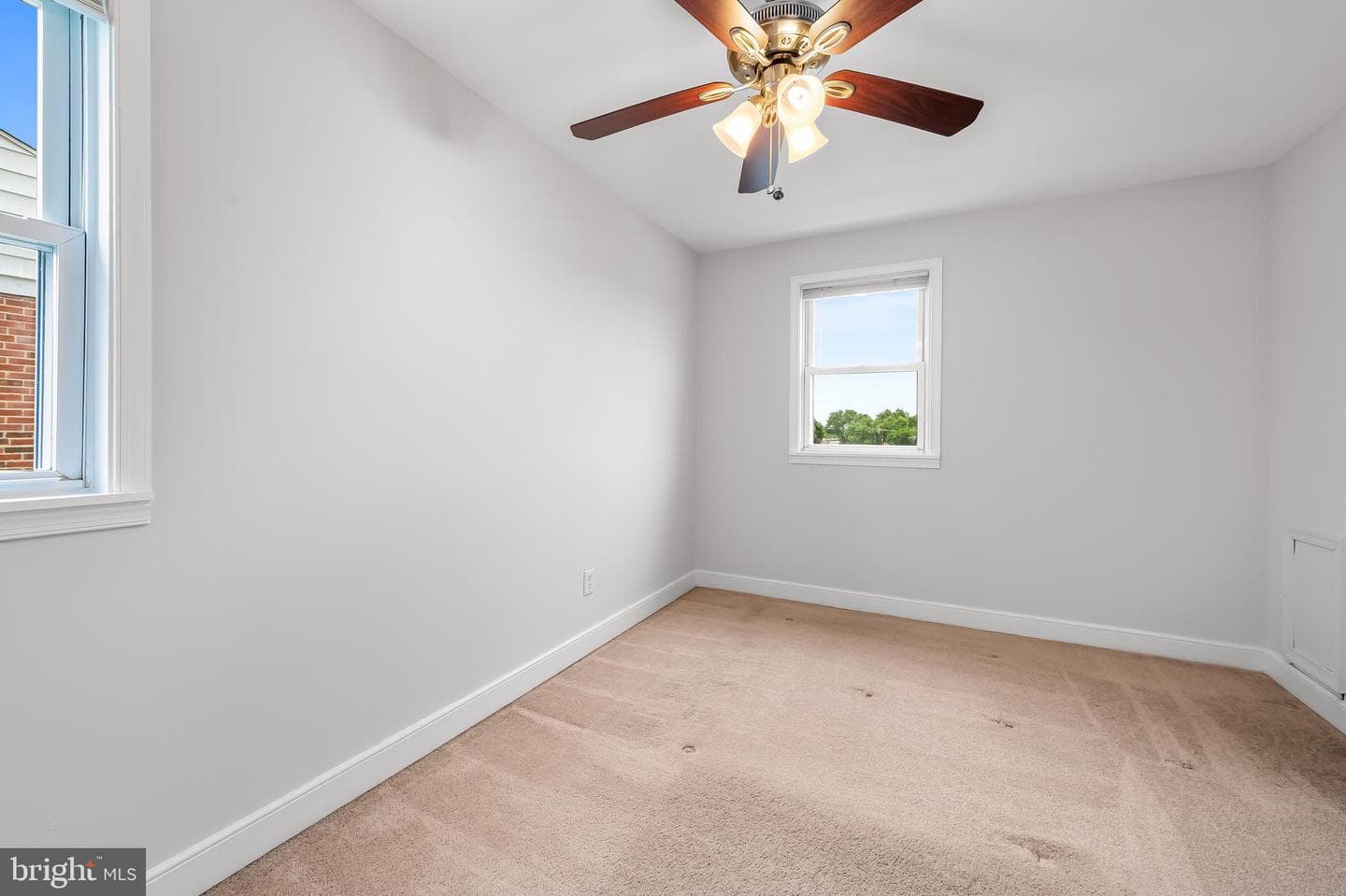 1413 Roland Heights Avenue photo 15