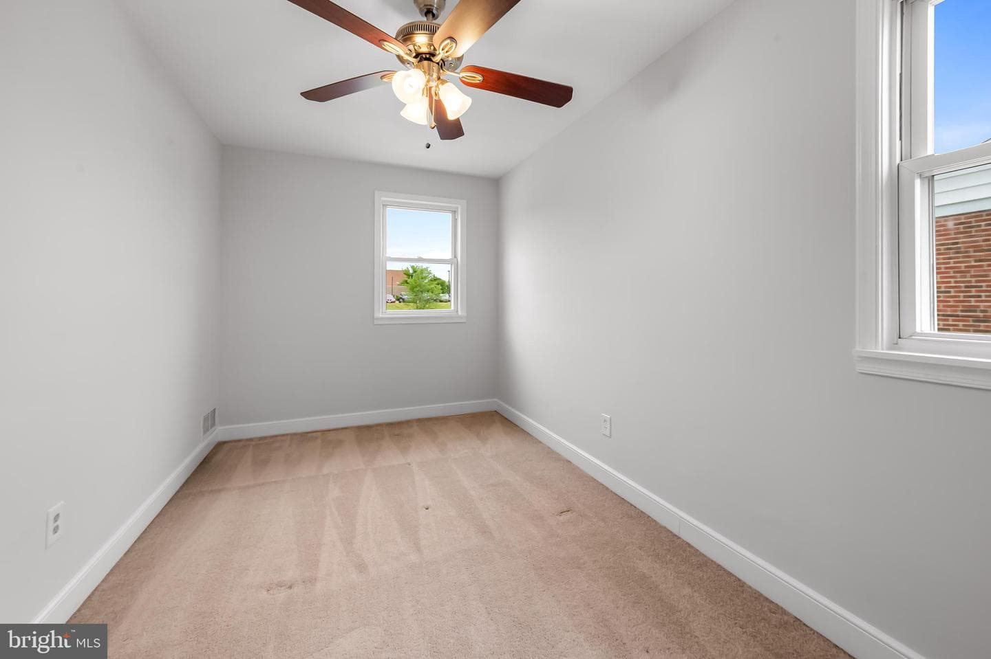 1413 Roland Heights Avenue photo 20