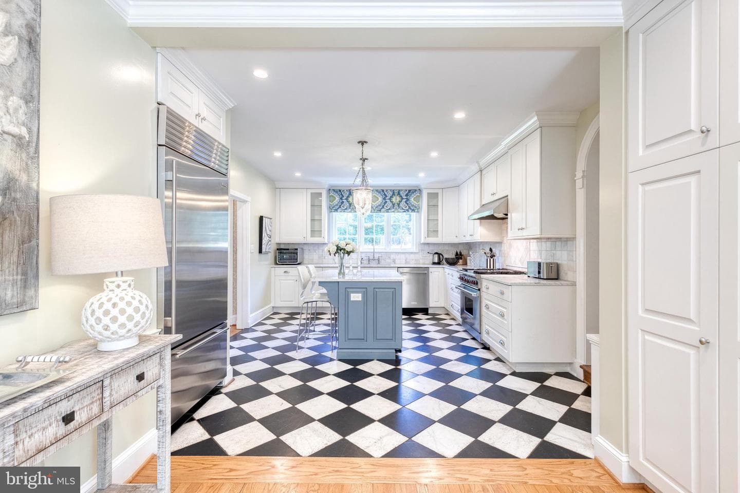 114 Castlewood Road photo 13