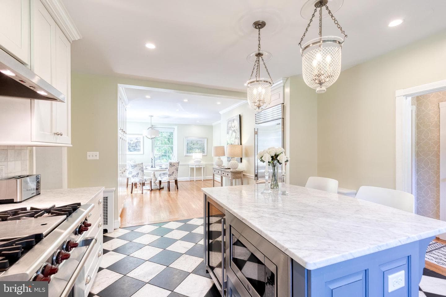 114 Castlewood Road photo 18