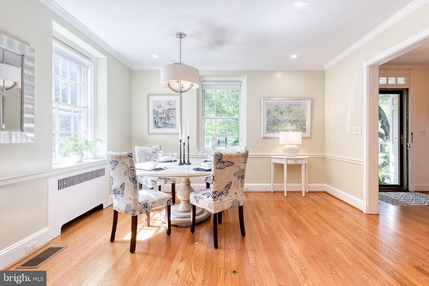 114 Castlewood Road photo 24