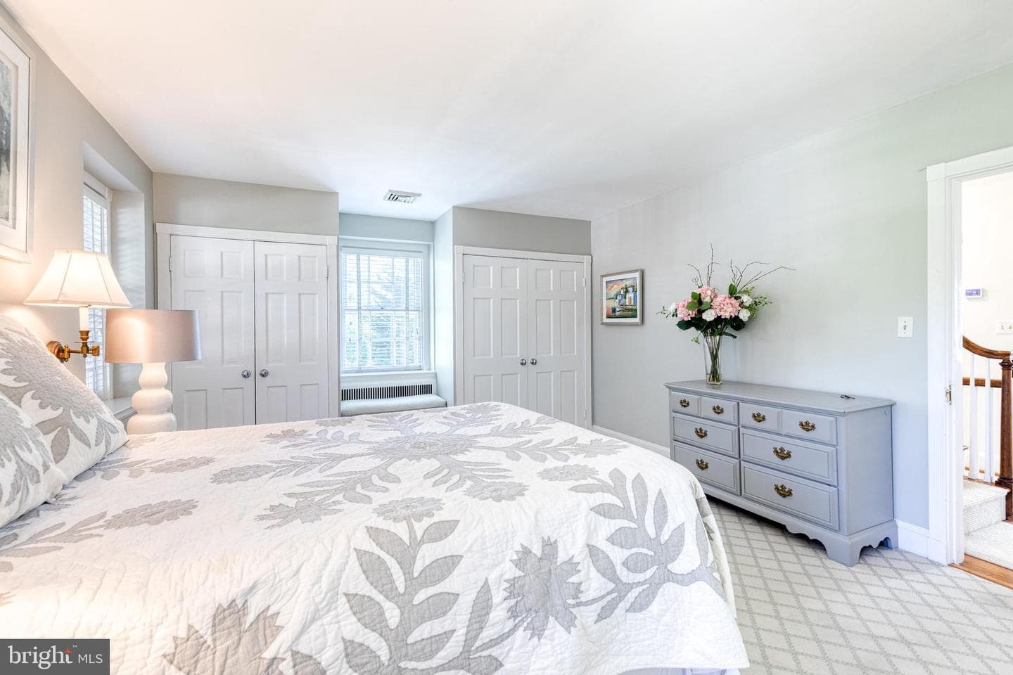 114 Castlewood Road photo 37