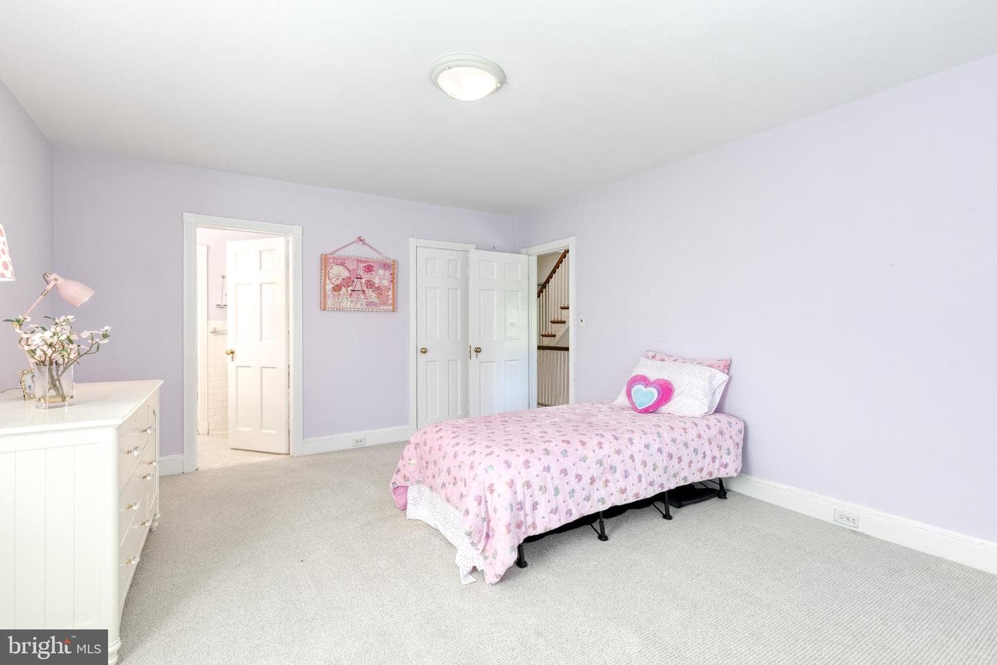 114 Castlewood Road photo 43