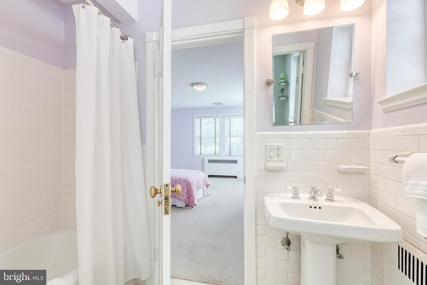 114 Castlewood Road photo 44