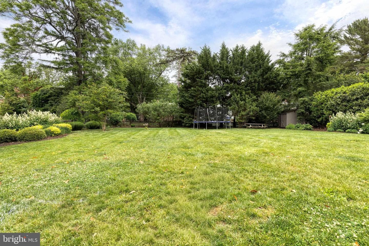 114 Castlewood Road photo 60