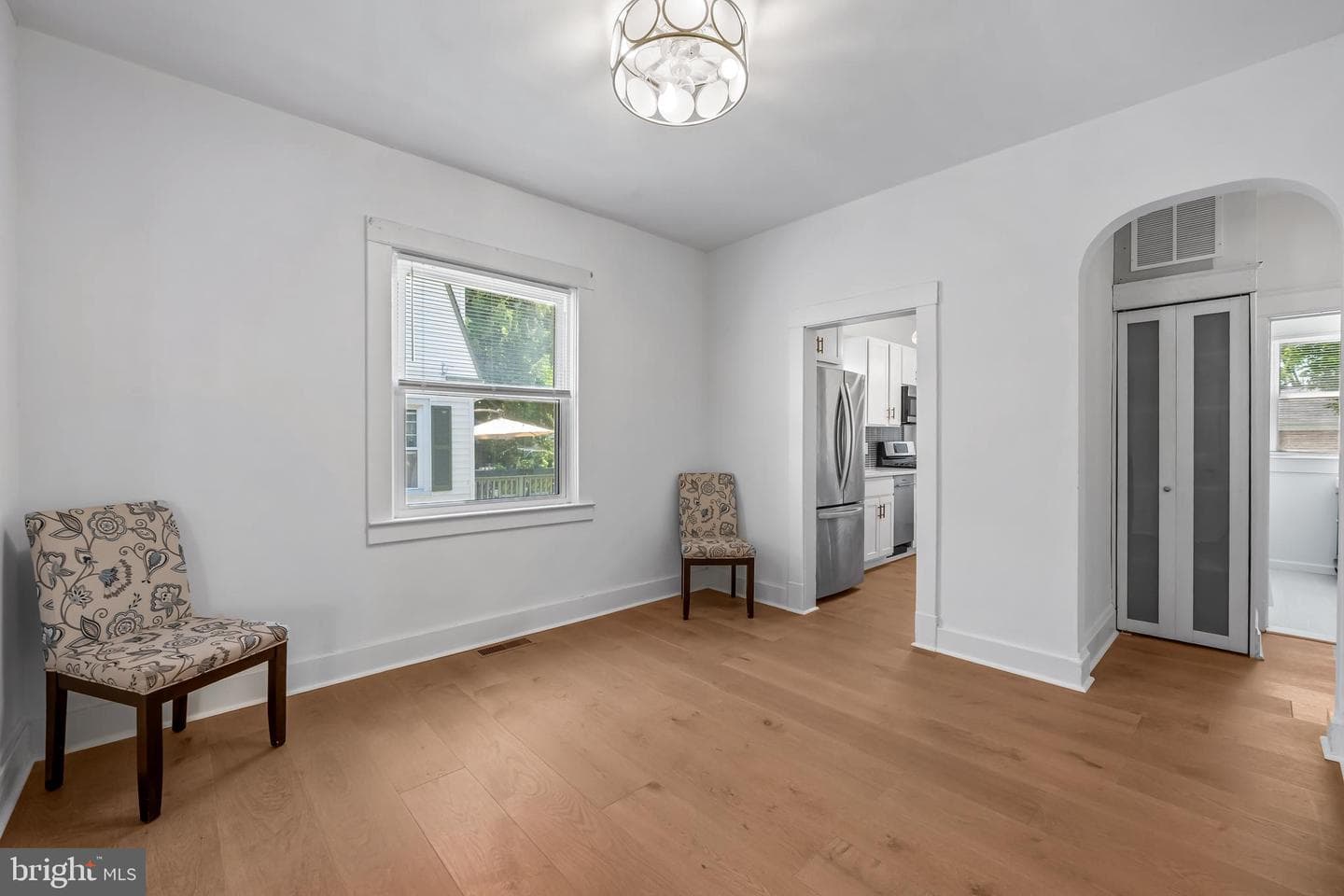 2505 Oakley Avenue photo 12
