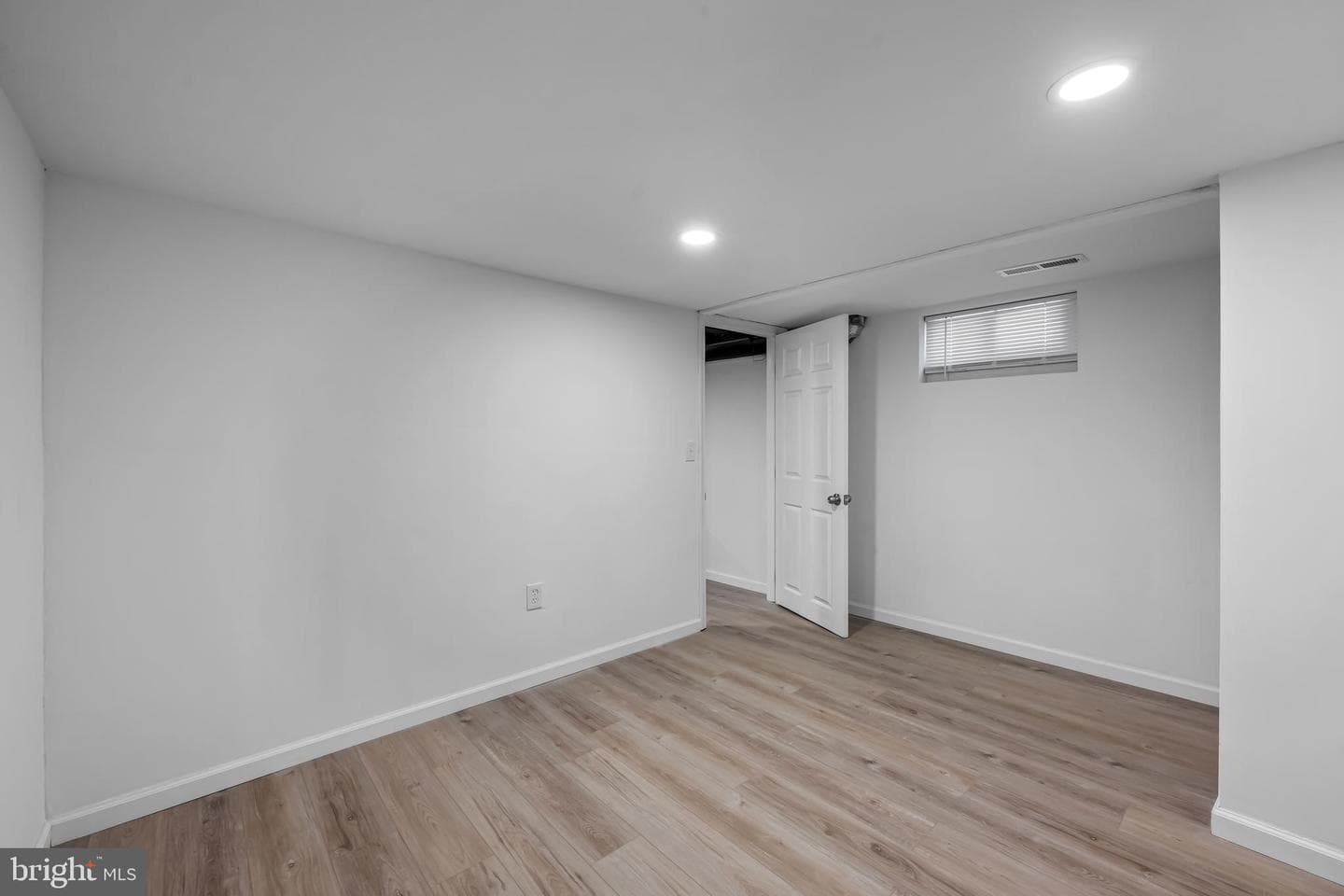 2505 Oakley Avenue photo 35