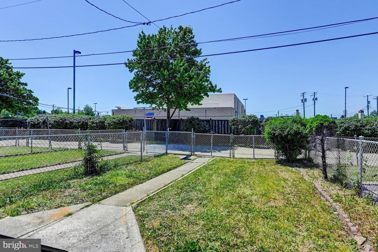 5434 Price Avenue photo 32