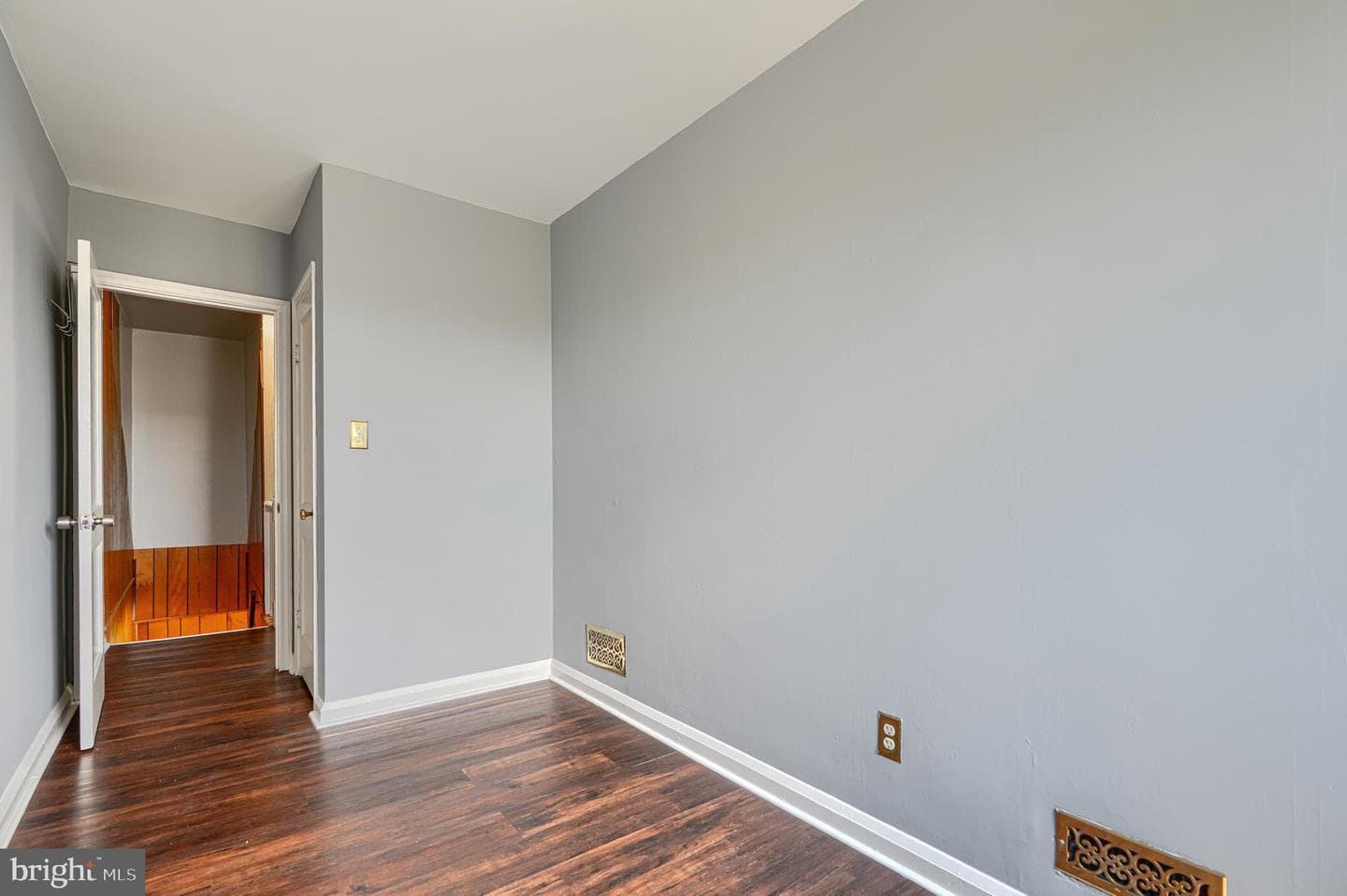 3227 Woodring Avenue photo 23
