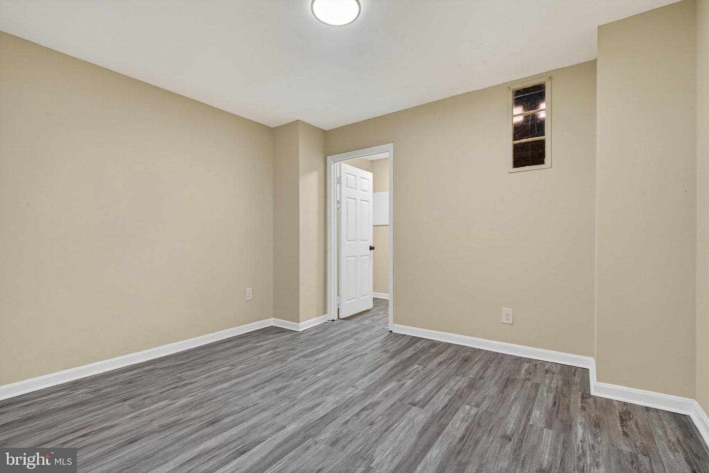 4711 Pennington Avenue photo 26