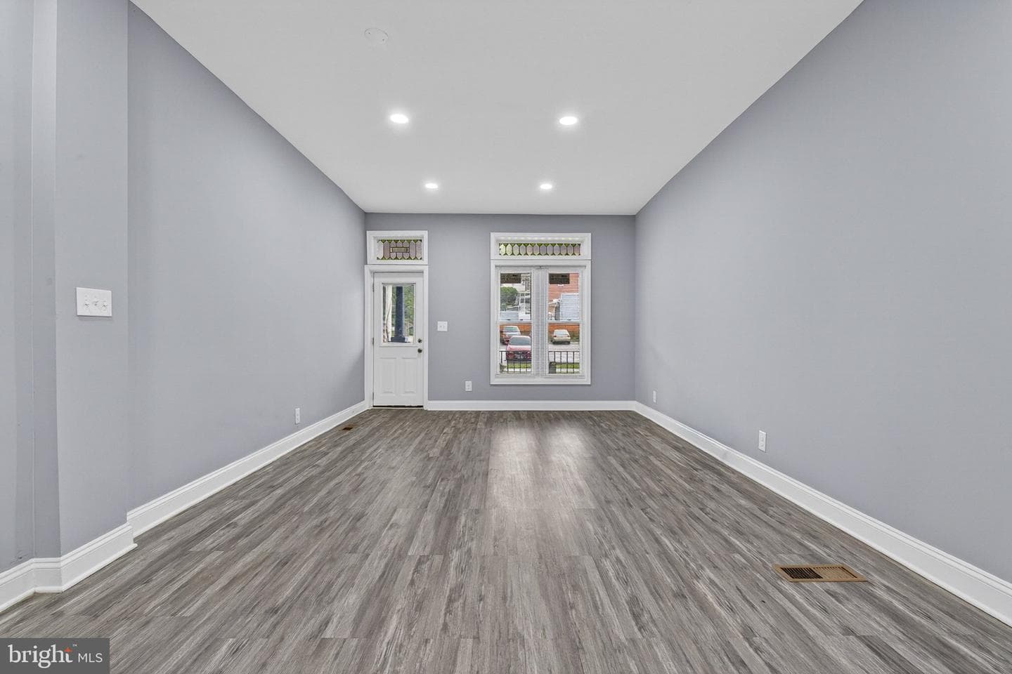 4711 Pennington Avenue photo 3