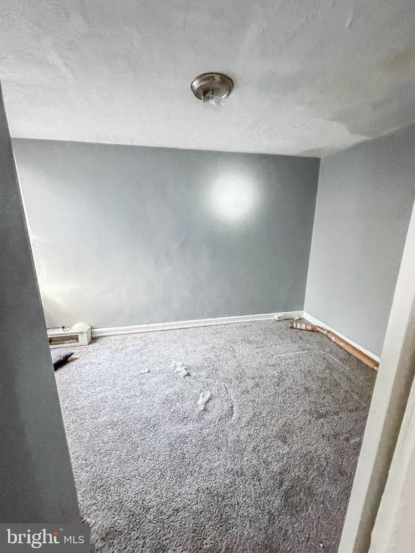 1733 N Bond Street photo 8