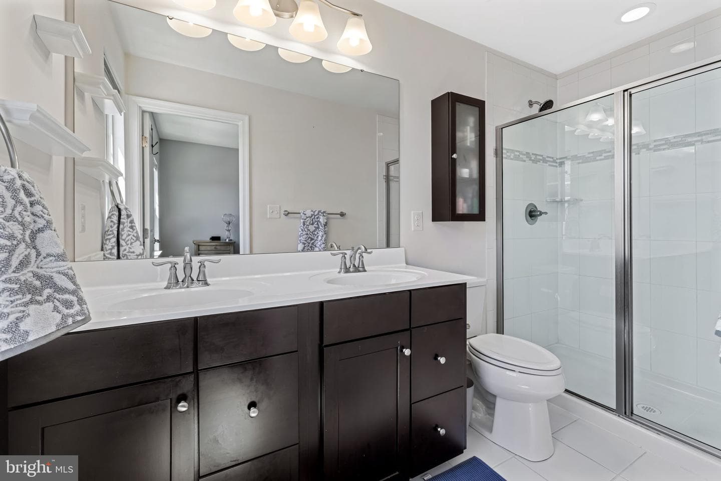4662 Hudson Street photo 27