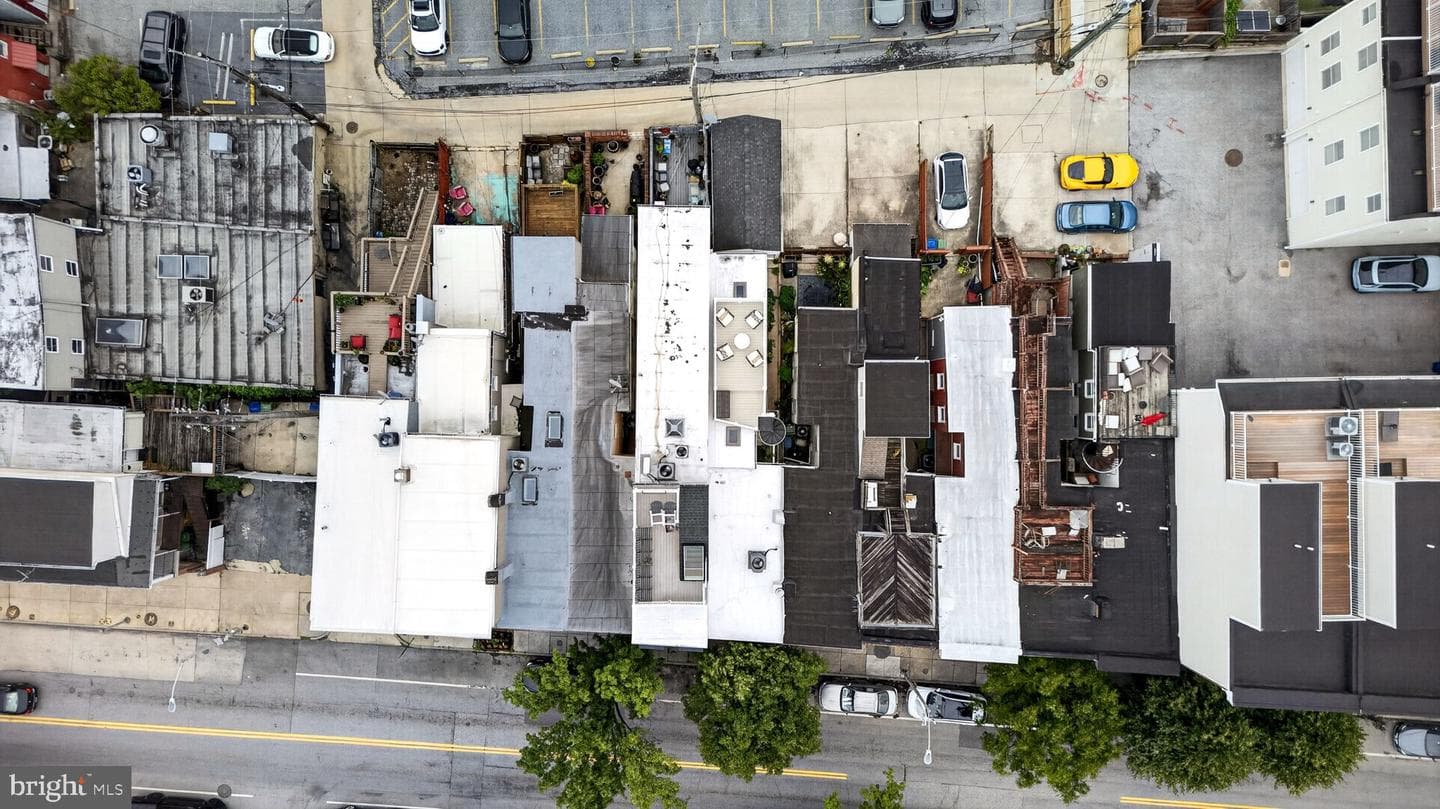 112 Fort Avenue E photo 48