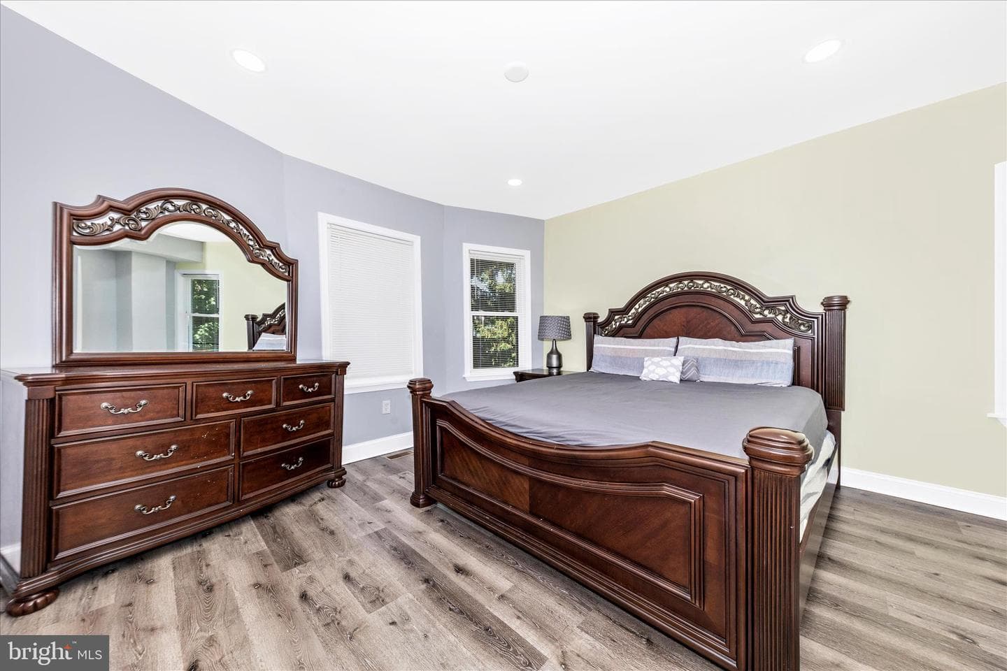 3606 W Rogers Avenue photo 22