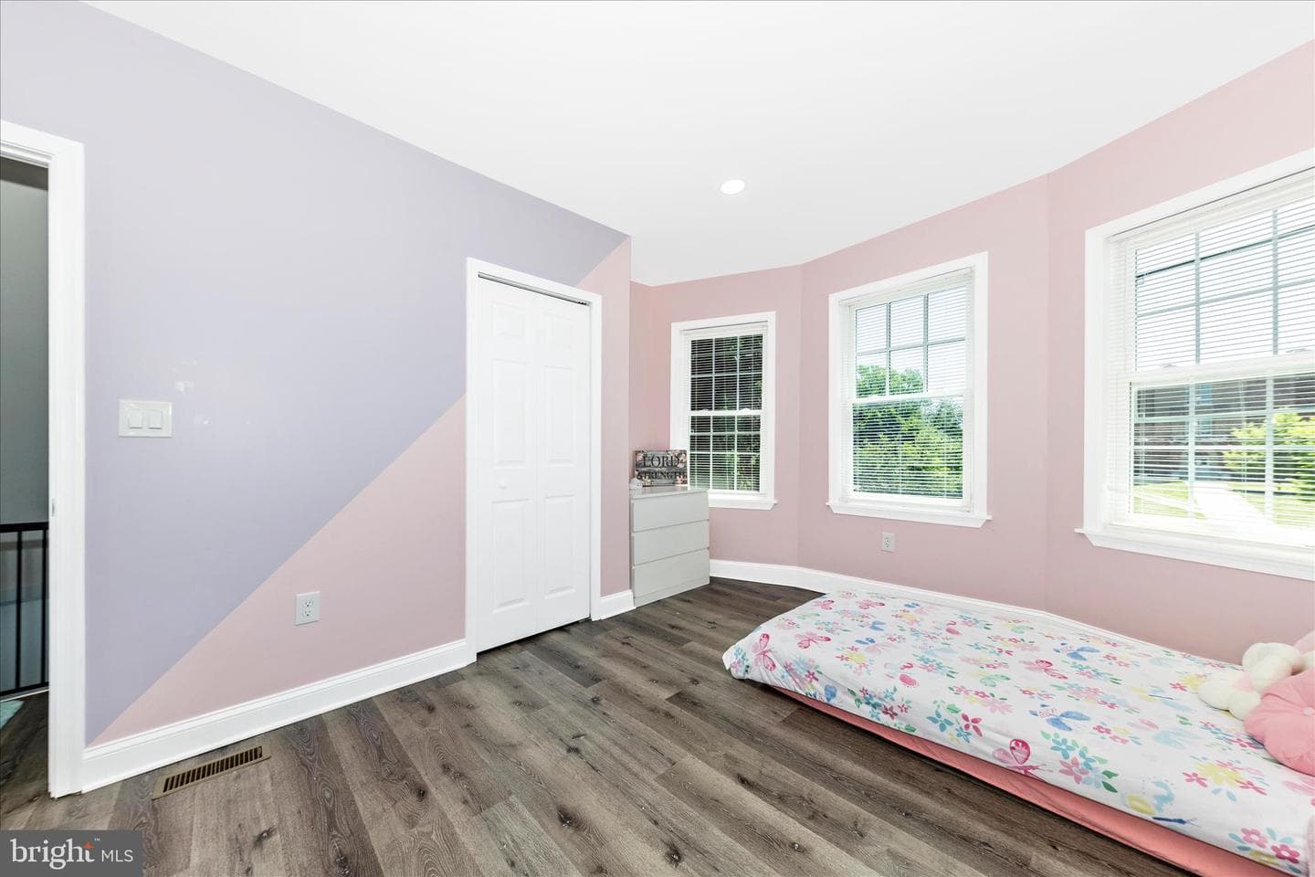 3606 W Rogers Avenue photo 28