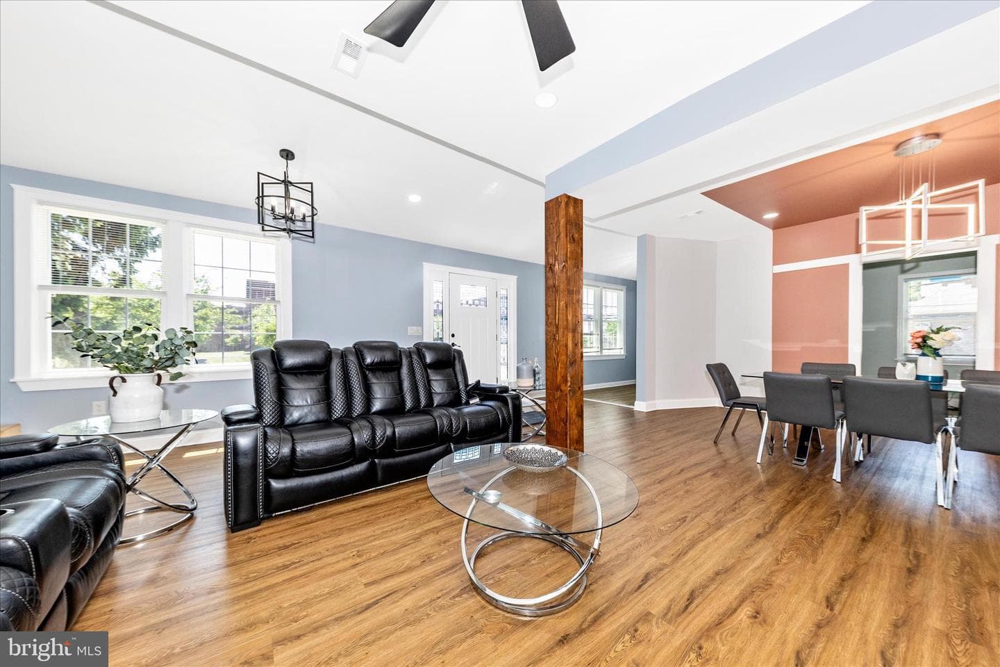 3606 W Rogers Avenue photo 6