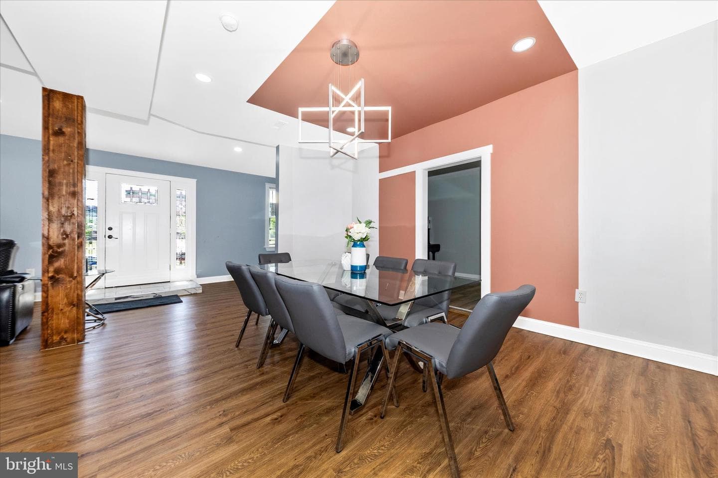 3606 W Rogers Avenue photo 8