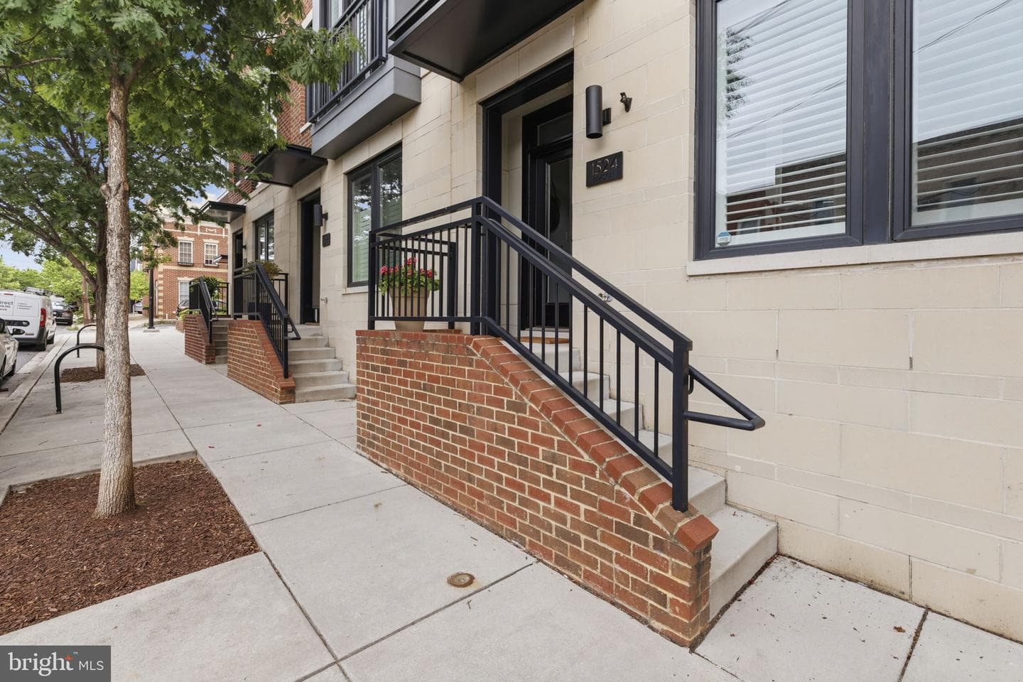1524 Beason Street photo 4