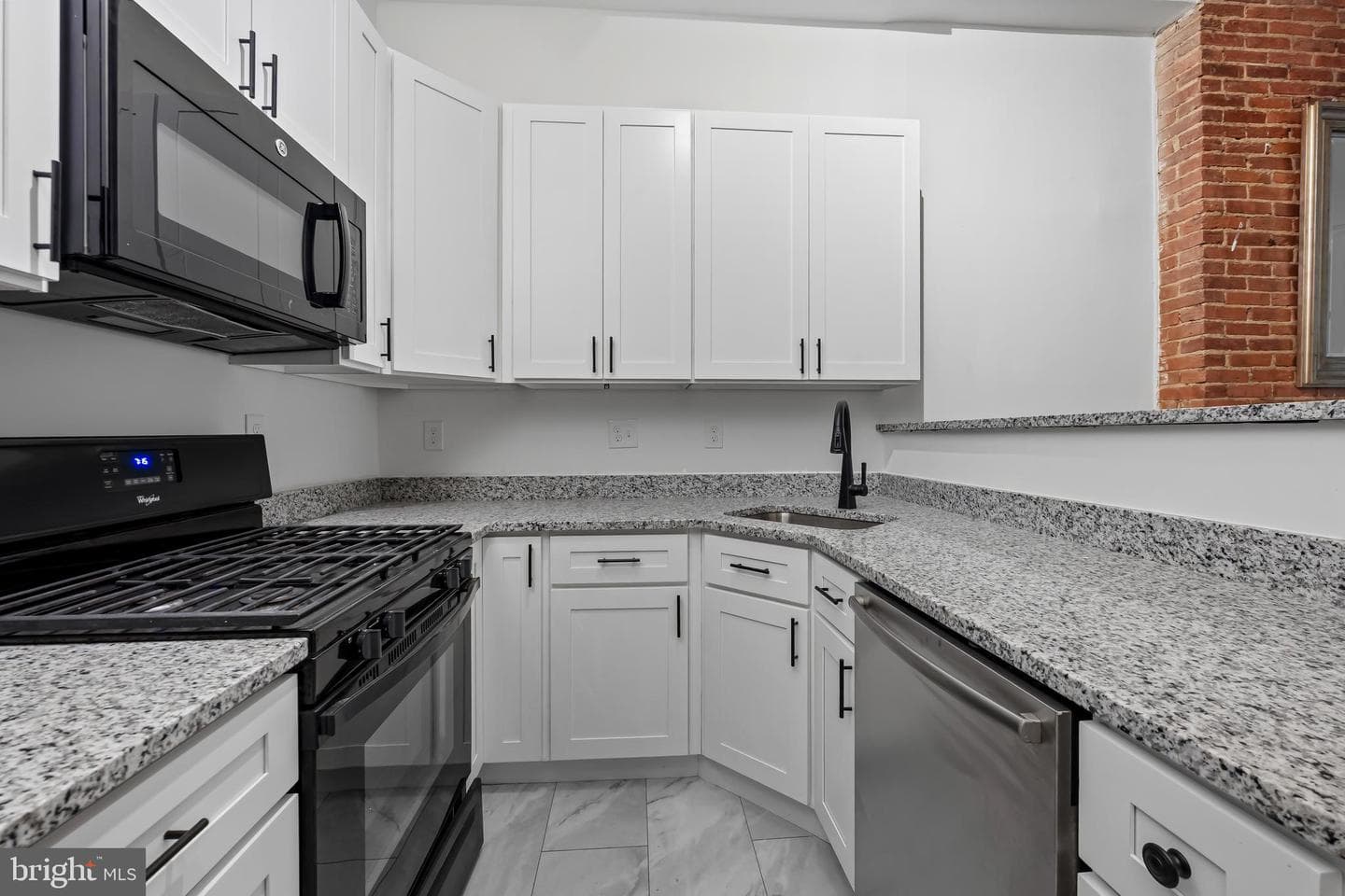 2024 Park Avenue photo 13