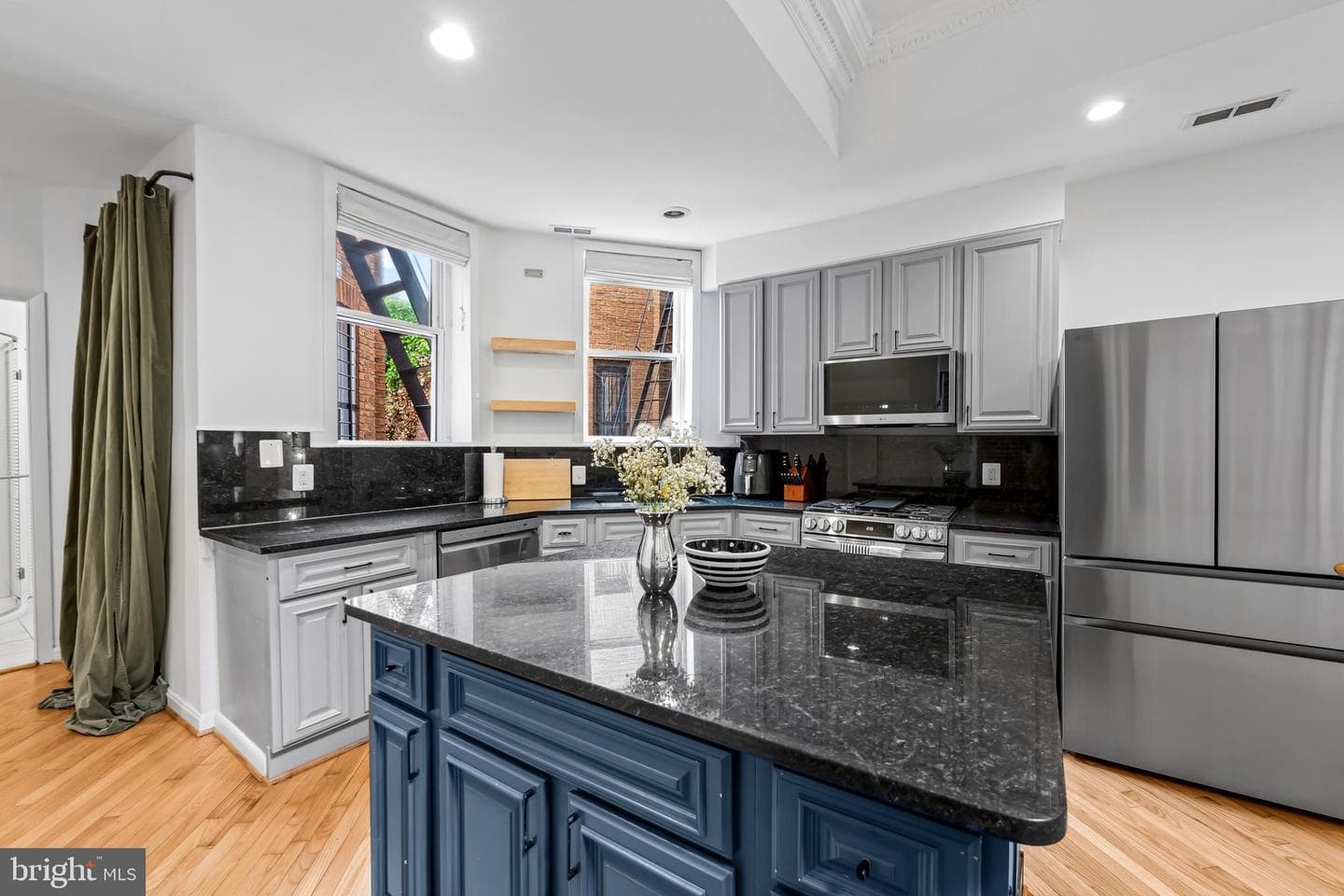 2024 Park Avenue photo 34