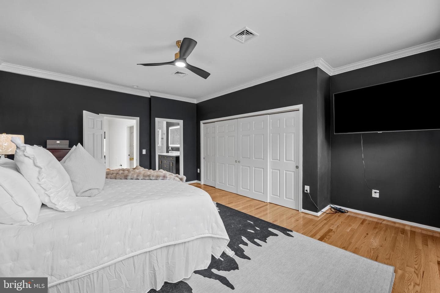 2024 Park Avenue photo 48