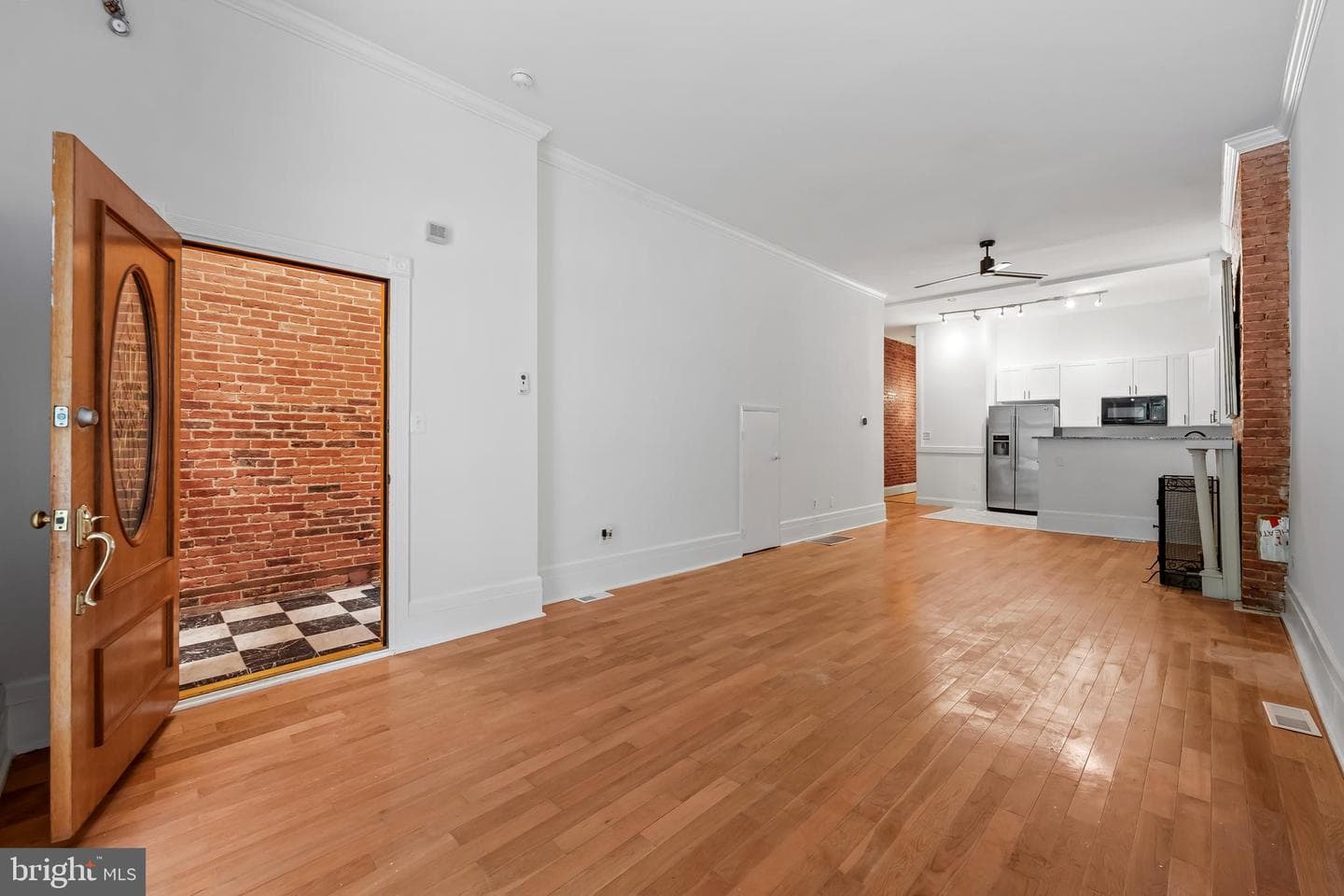 2024 Park Avenue photo 8