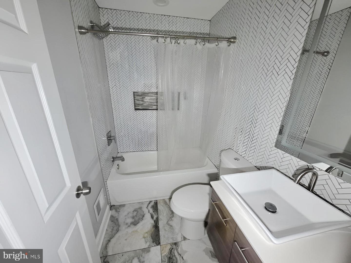 1506 N Wolfe Street photo 17