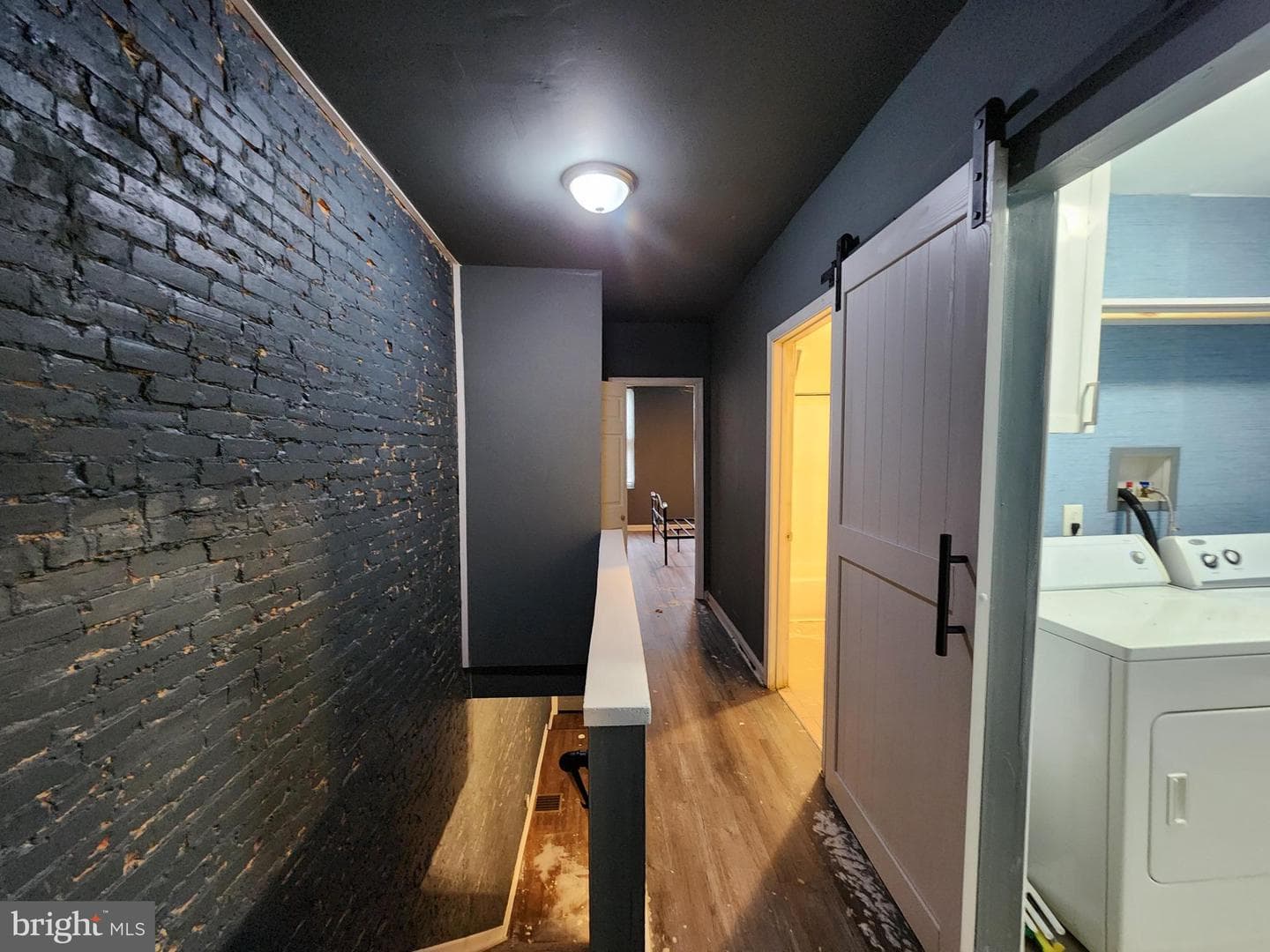 2557 W Baltimore Street photo 15