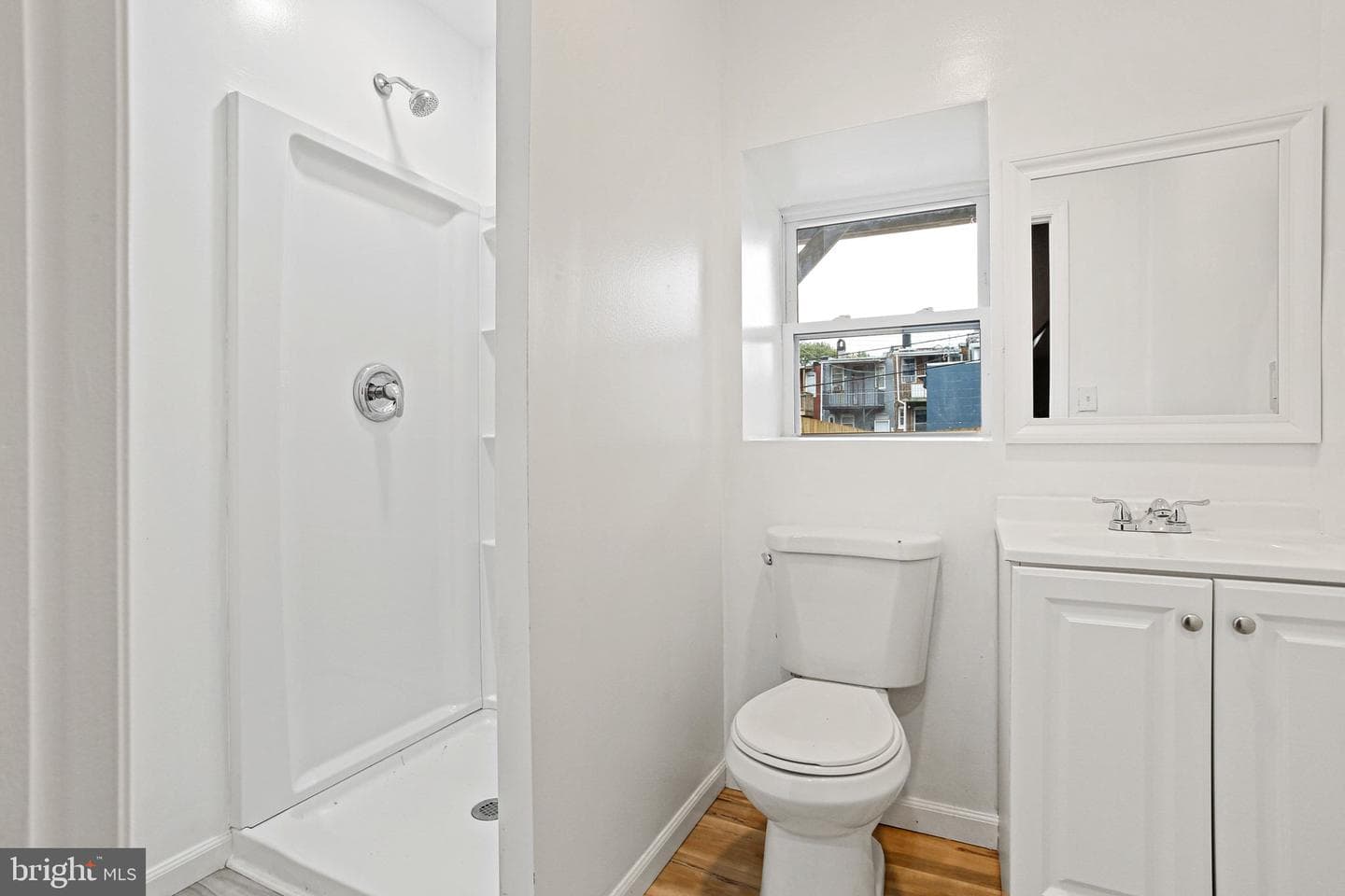 2811 Erdman Avenue photo 15