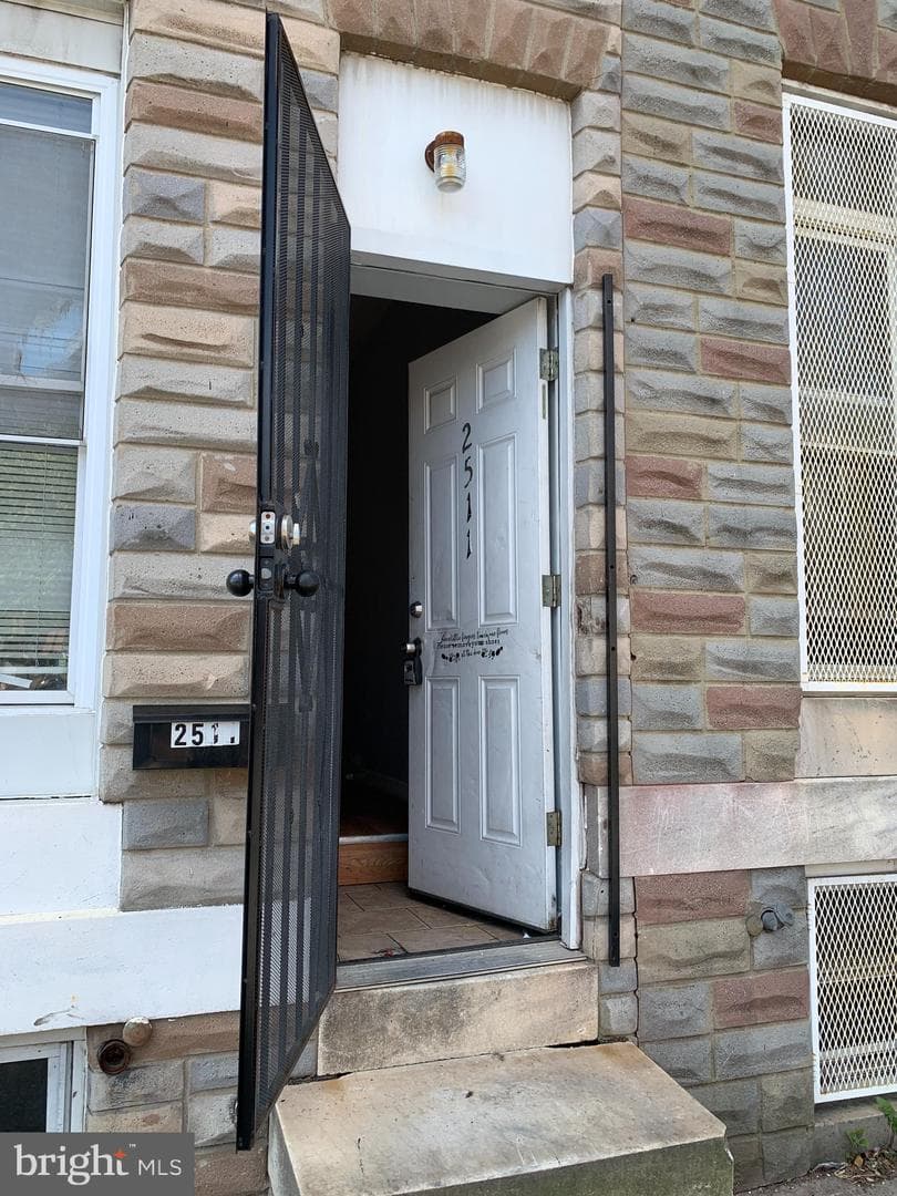 2511 W Baltimore Street, Baltimore