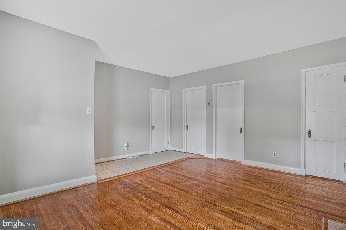3040 E Federal Street photo 11