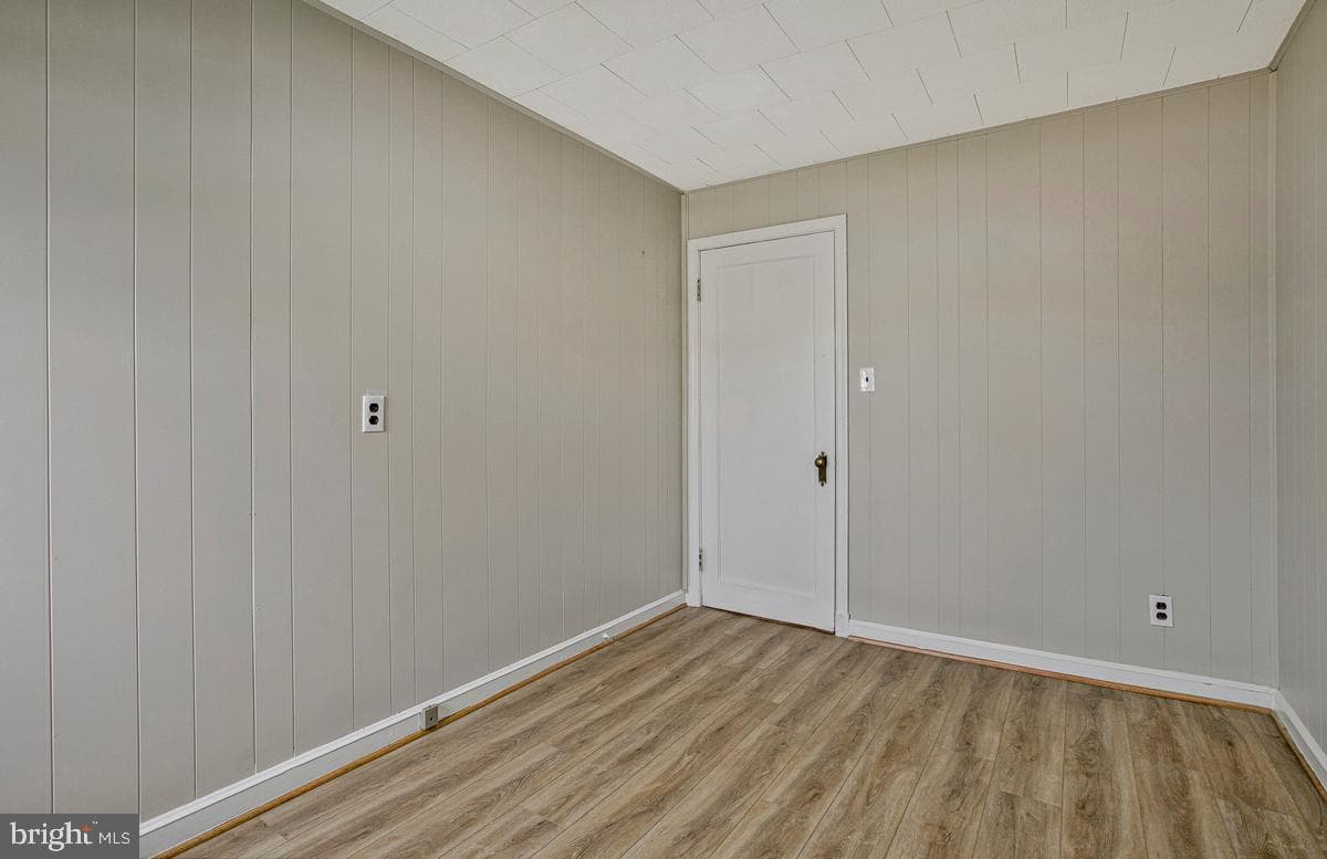 3040 E Federal Street photo 23
