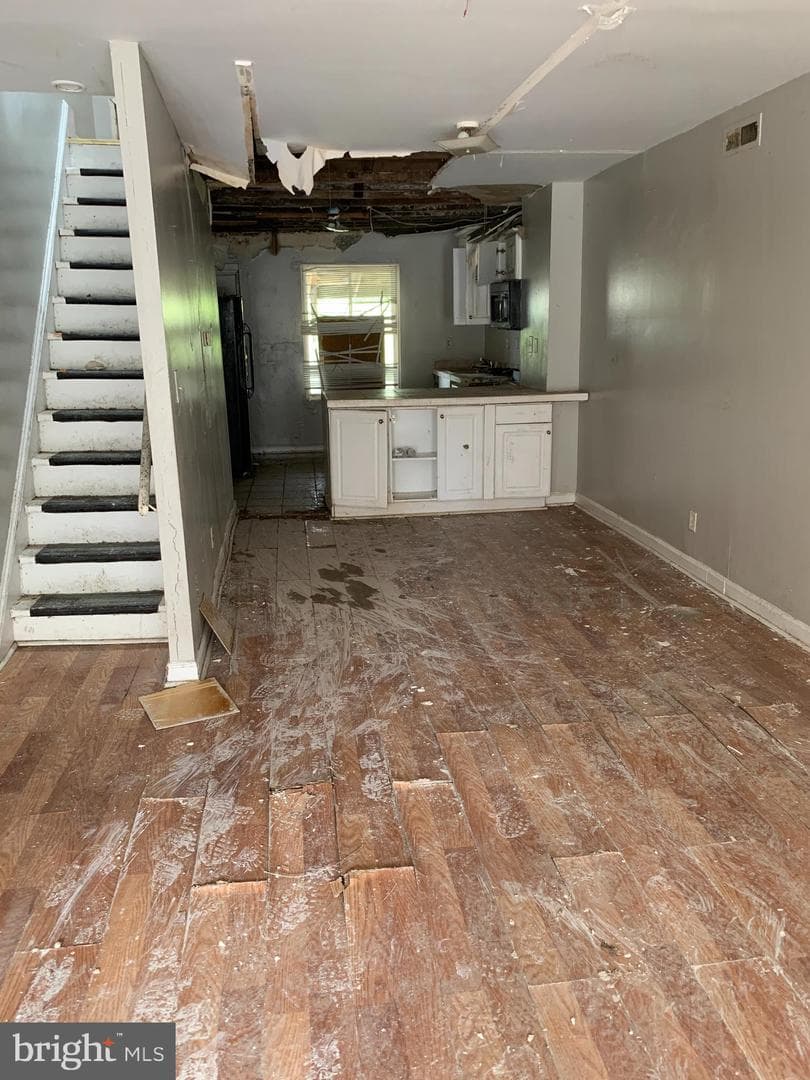 542 Brunswick Street photo 3