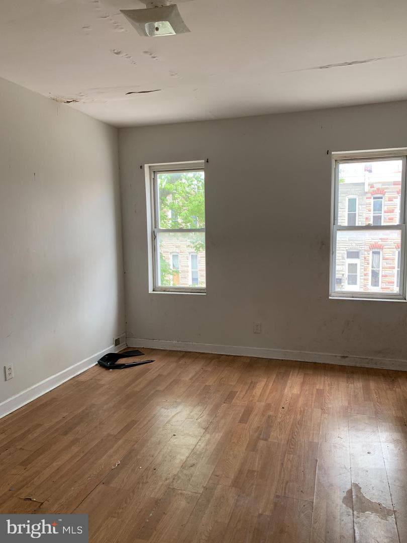 542 Brunswick Street photo 9
