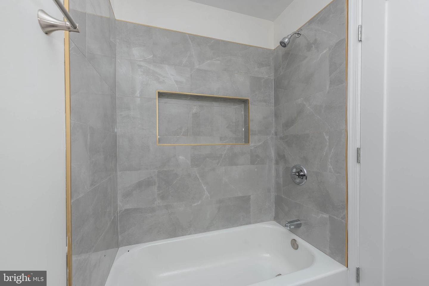 23 S Morley Street photo 9
