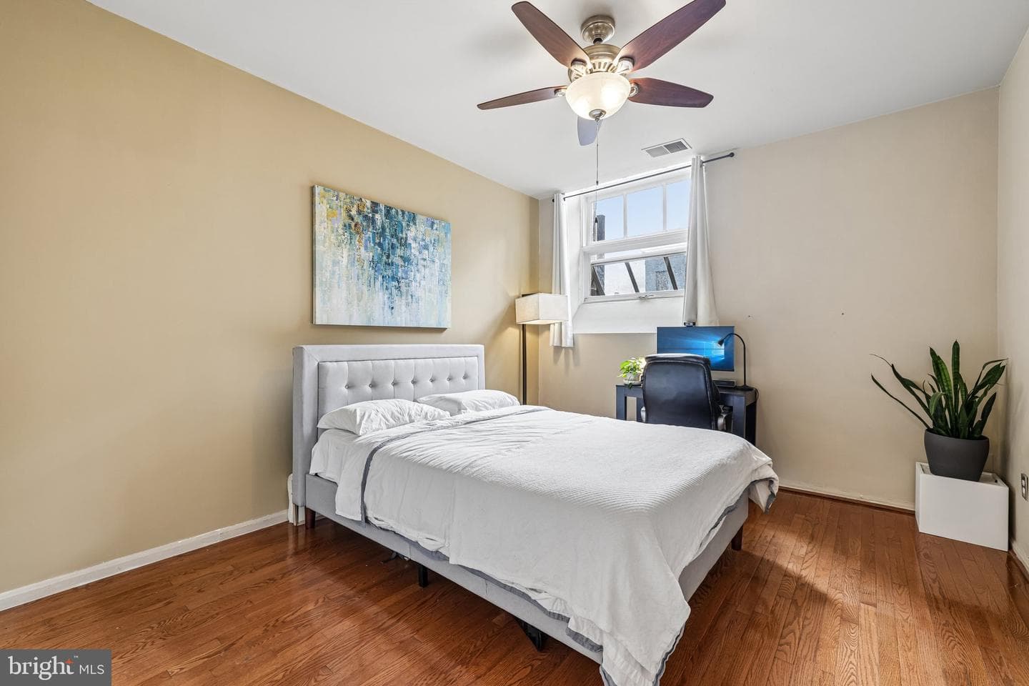 1714 Park Avenue #204 photo 18
